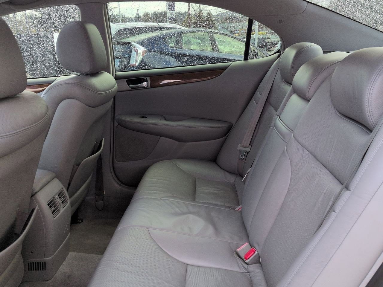 Thumbnail: 2005 Lexus ES - 20