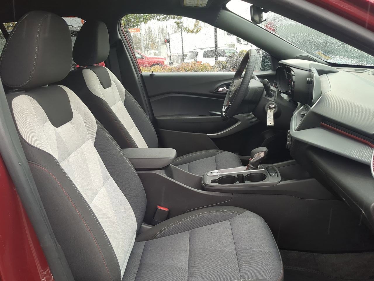 Thumbnail: 2024 Chevrolet Trax - 21