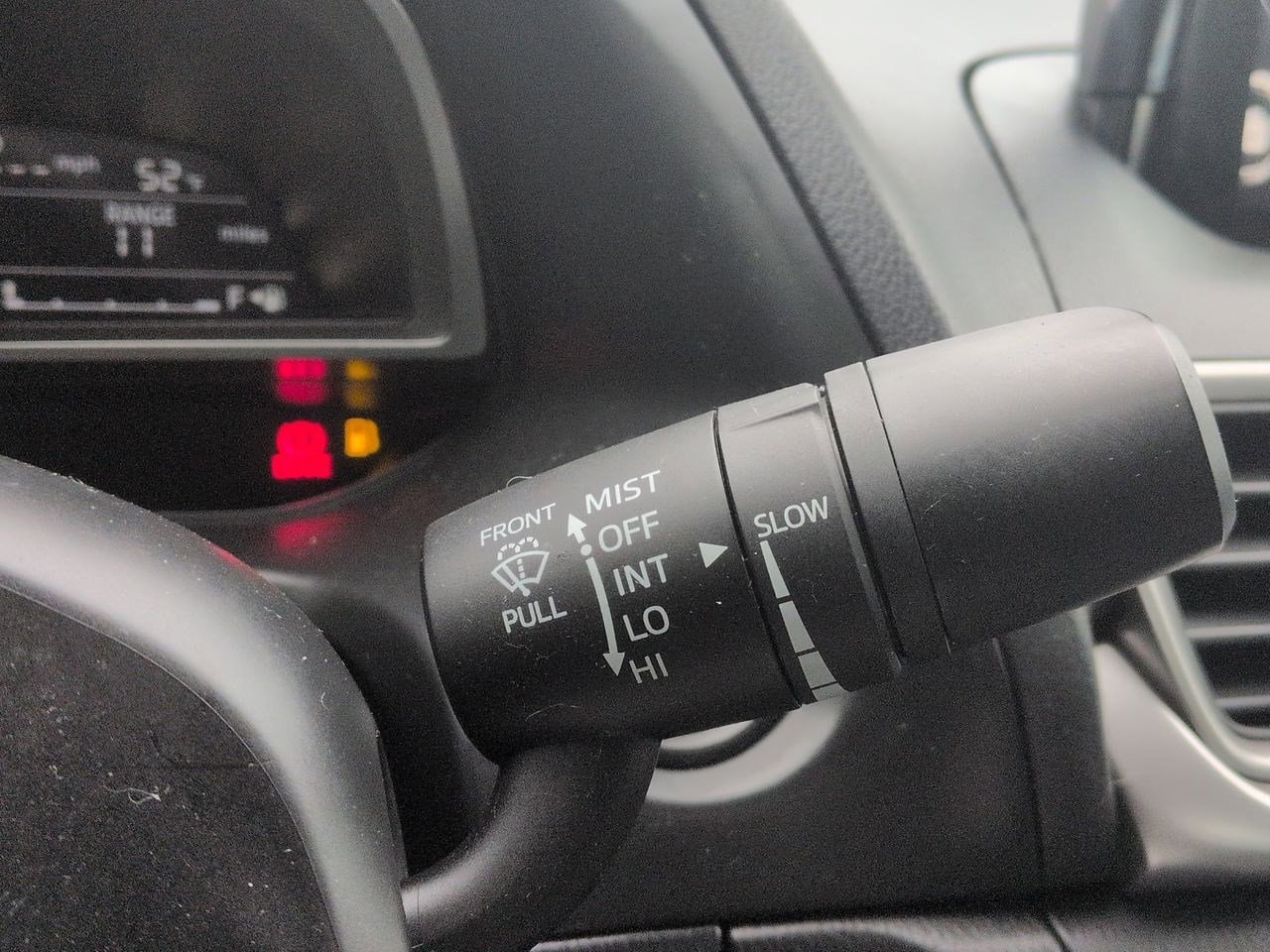 Thumbnail: 2017 Mazda Mazda3 - 25