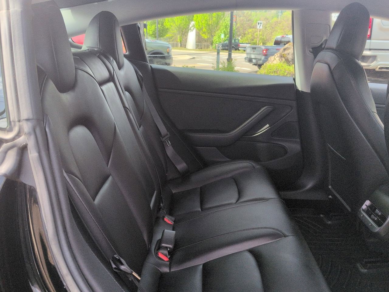 Thumbnail: 2019 Tesla Model 3 - 20