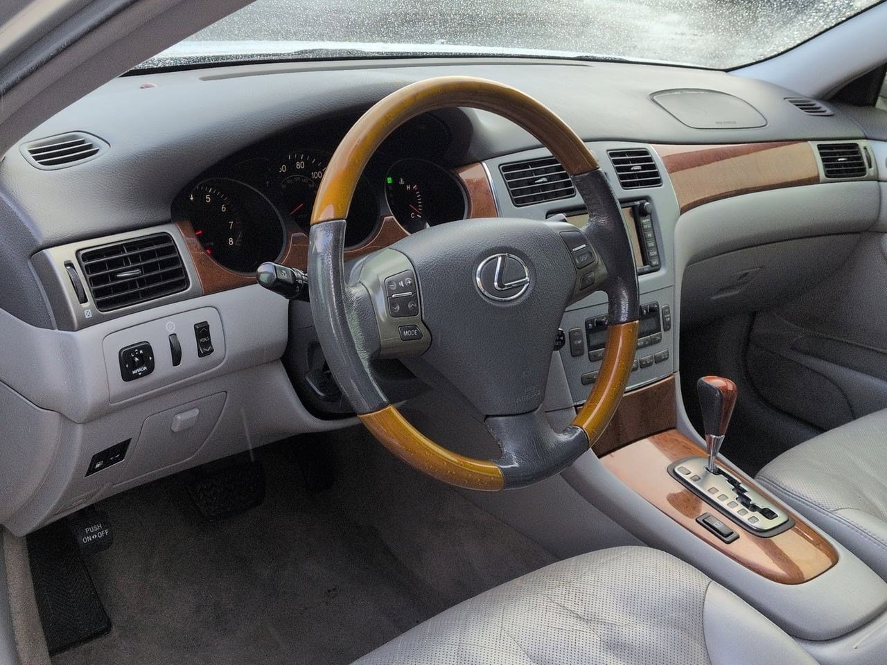 Thumbnail: 2005 Lexus ES - 10