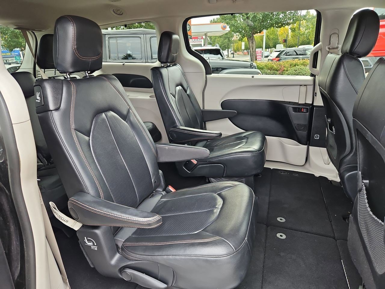 Thumbnail: 2020 Chrysler Pacifica - 22