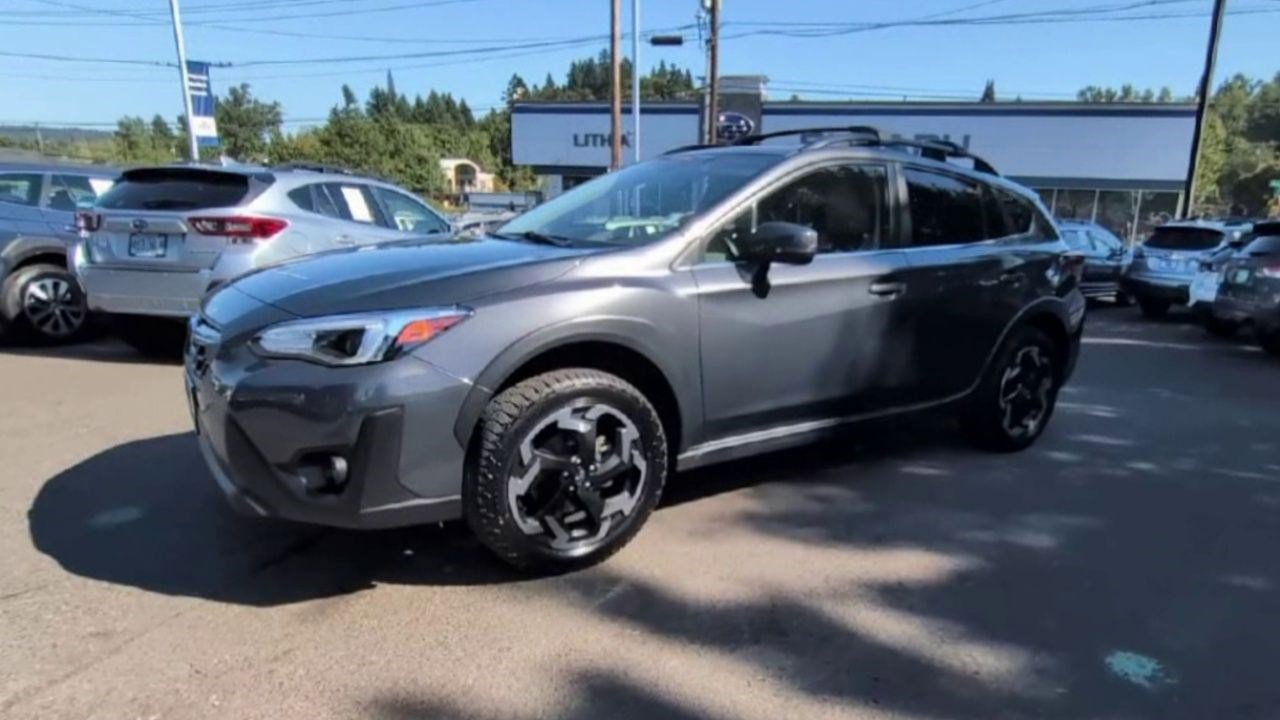 2023 Subaru Crosstrek Limited photo 2