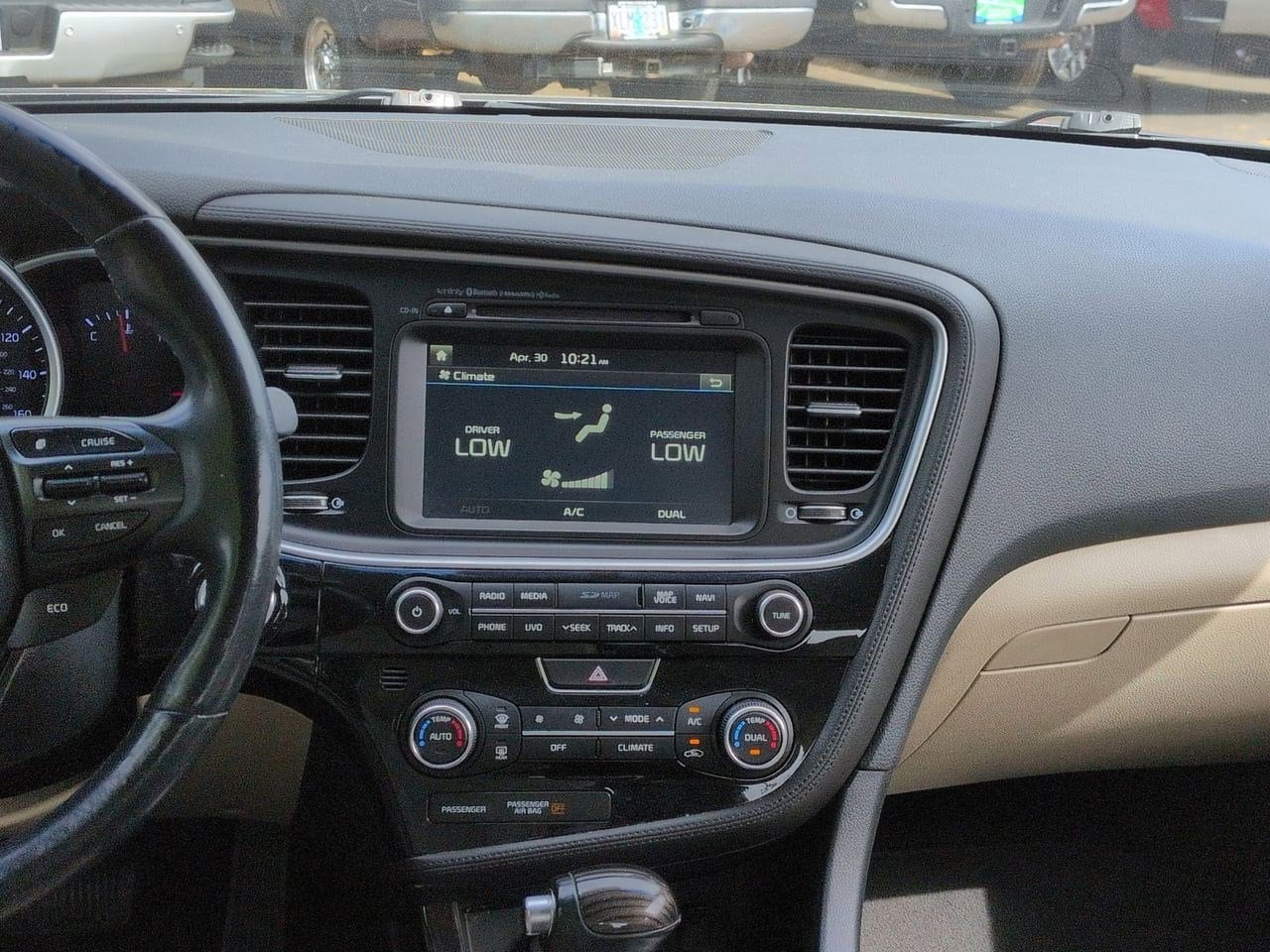 Thumbnail: 2015 Kia Optima - 29