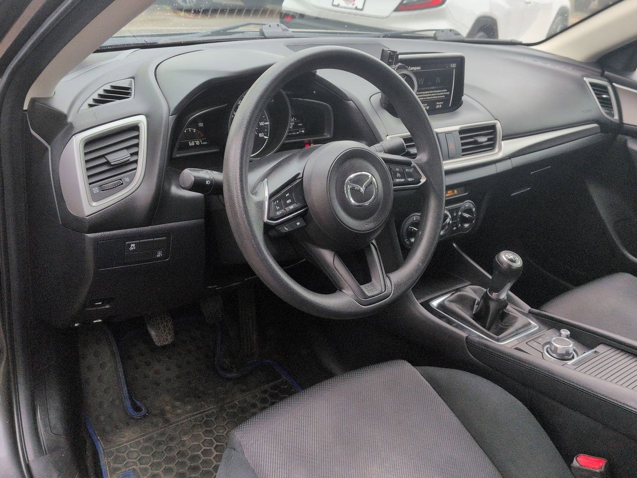 Thumbnail: 2017 Mazda Mazda3 - 10