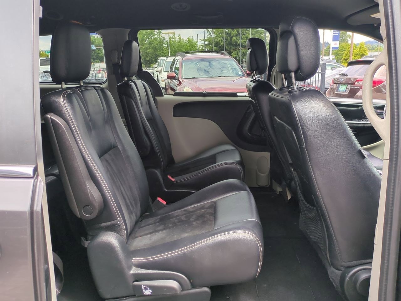 Thumbnail: 2017 Dodge Grand Caravan - 21