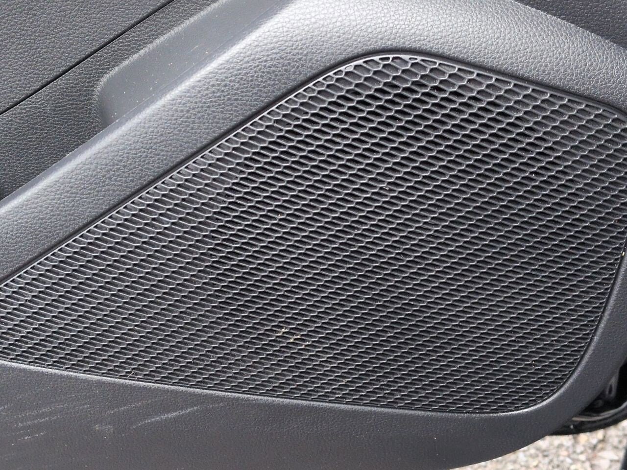 Thumbnail: 2023 Toyota Corolla - 31