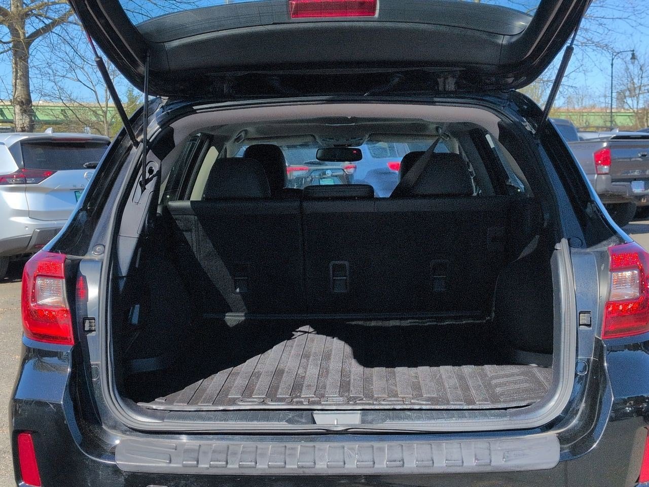 Thumbnail: 2015 Subaru Outback - 37