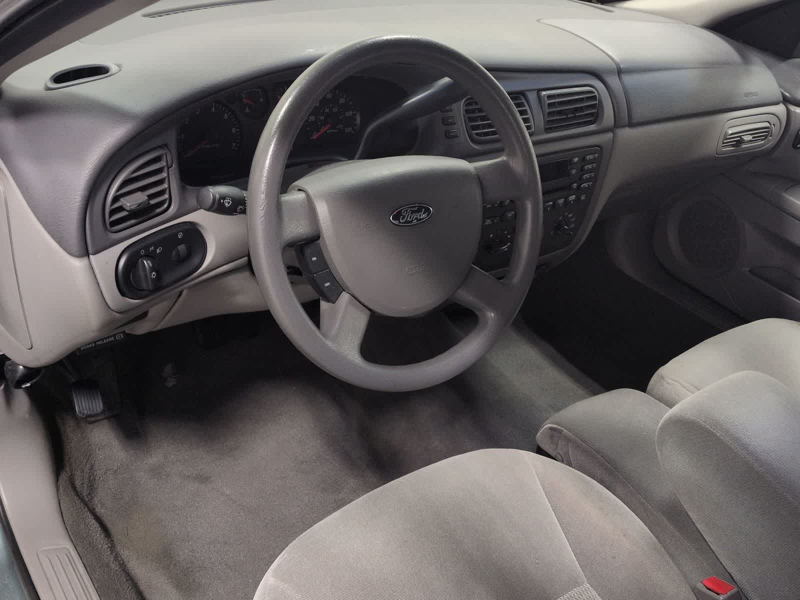 Thumbnail: 2006 Ford Taurus - 10