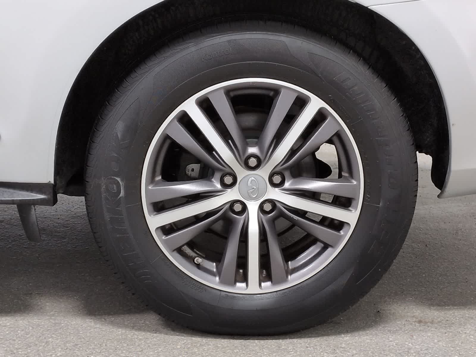 Thumbnail: 2018 INFINITI QX60 - 14