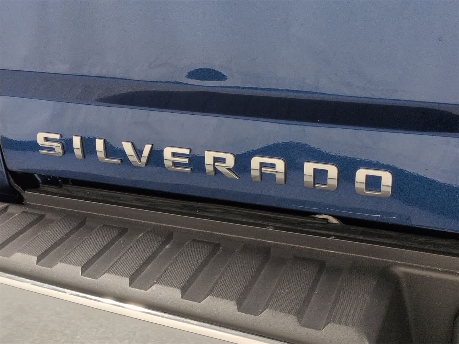 Thumbnail: 2017 Chevrolet Silverado 1500 - 13