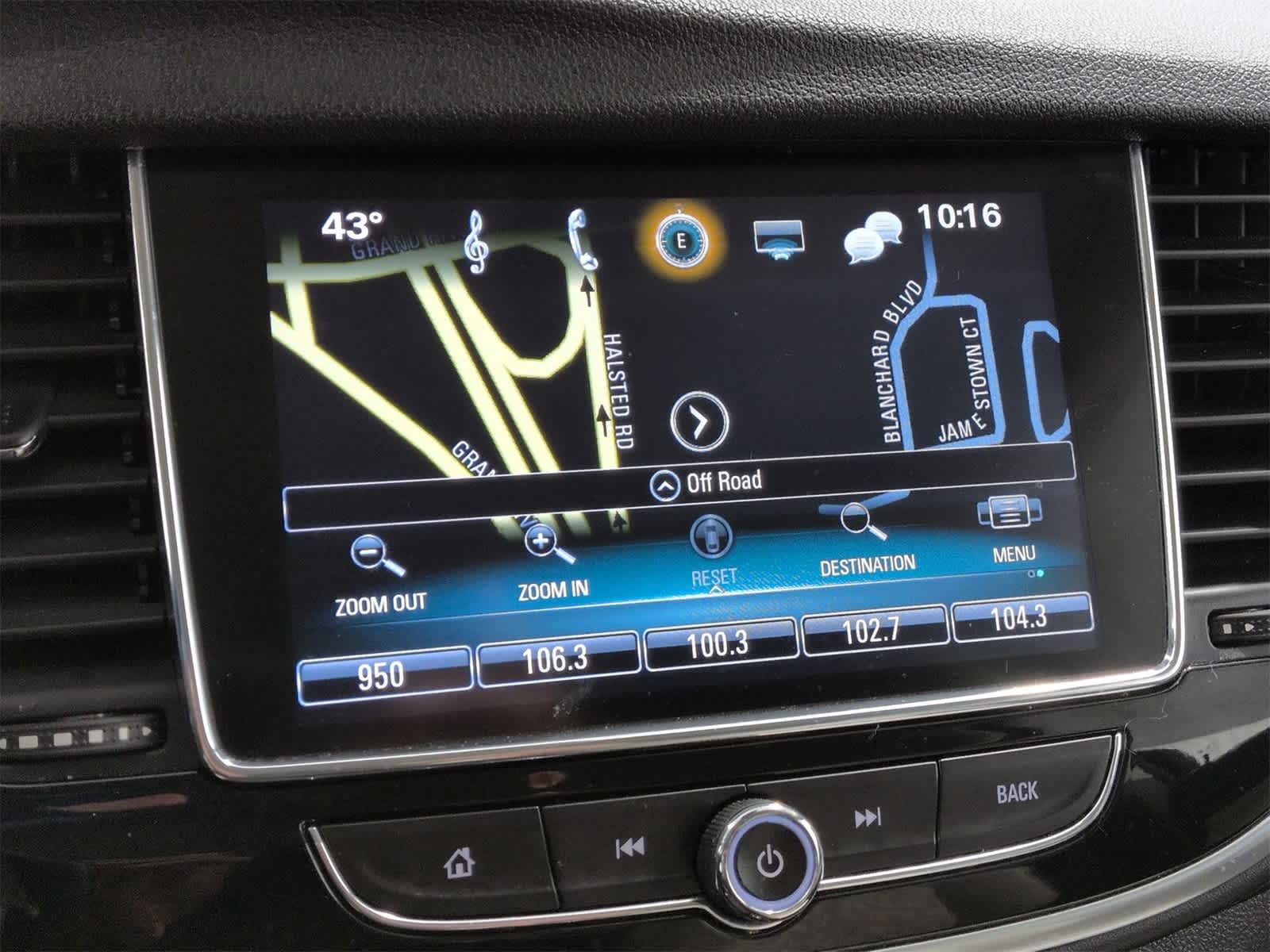 Thumbnail: 2019 Buick Encore - 29