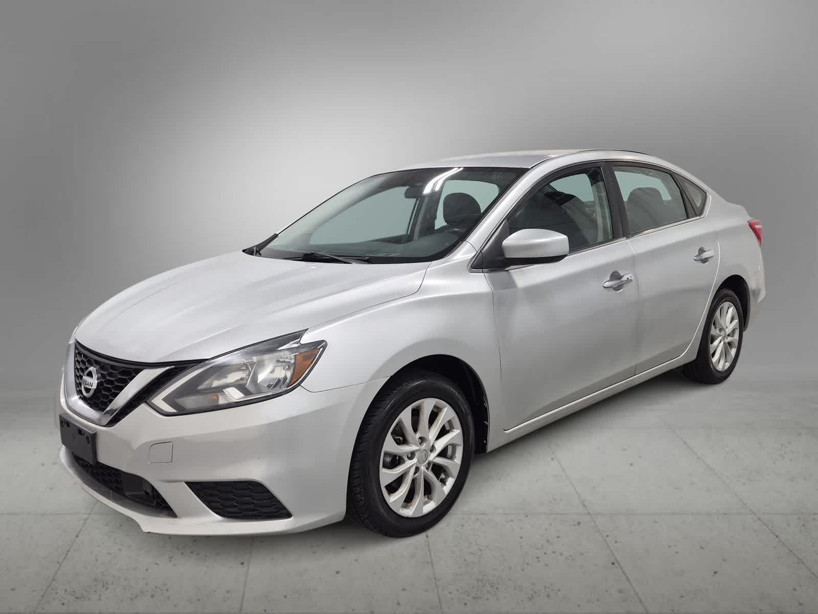 Thumbnail: 2018 Nissan Sentra - 4