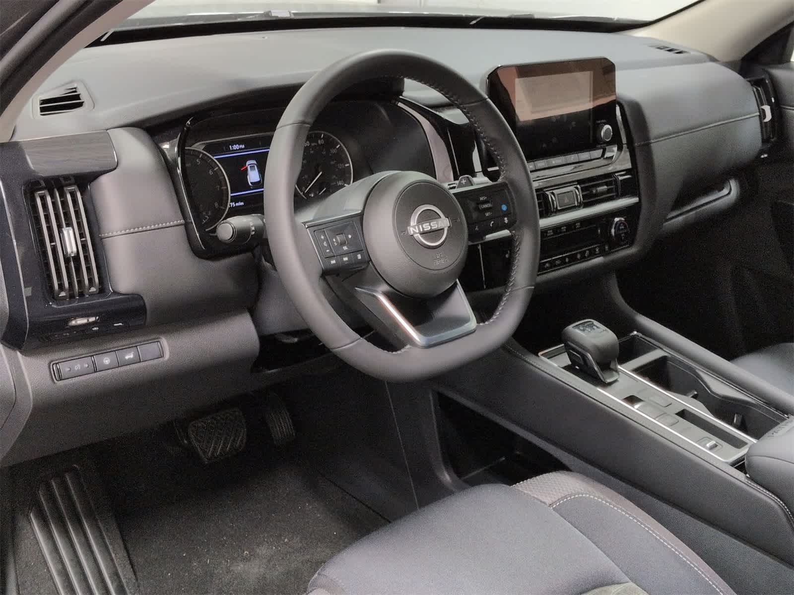 Thumbnail: 2025 Nissan Pathfinder - 1