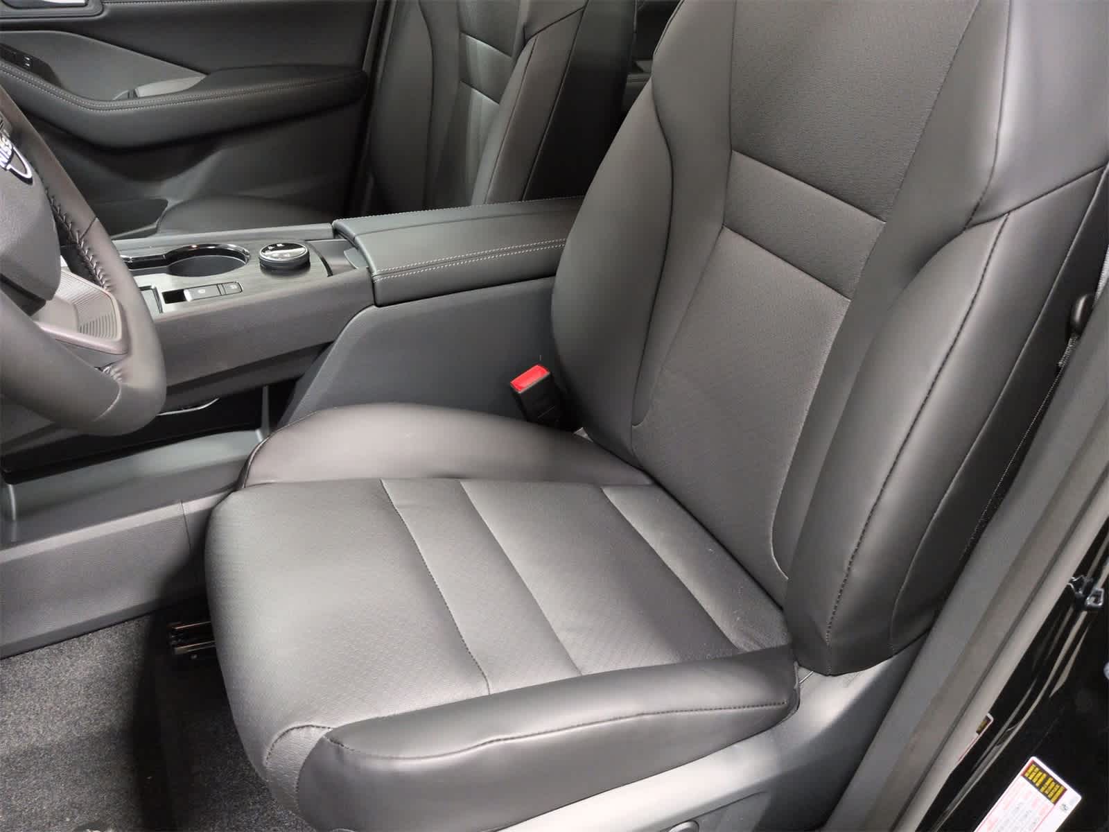 Thumbnail: 2026 Nissan Rogue - 17