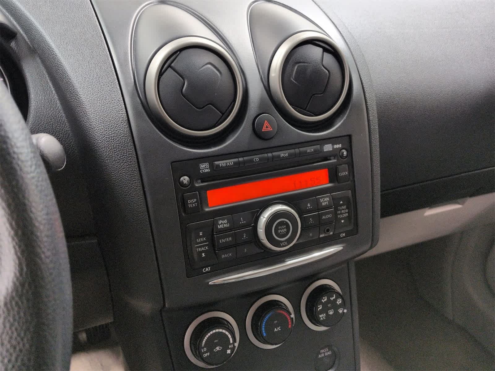 Thumbnail: 2014 Nissan Rogue - 28