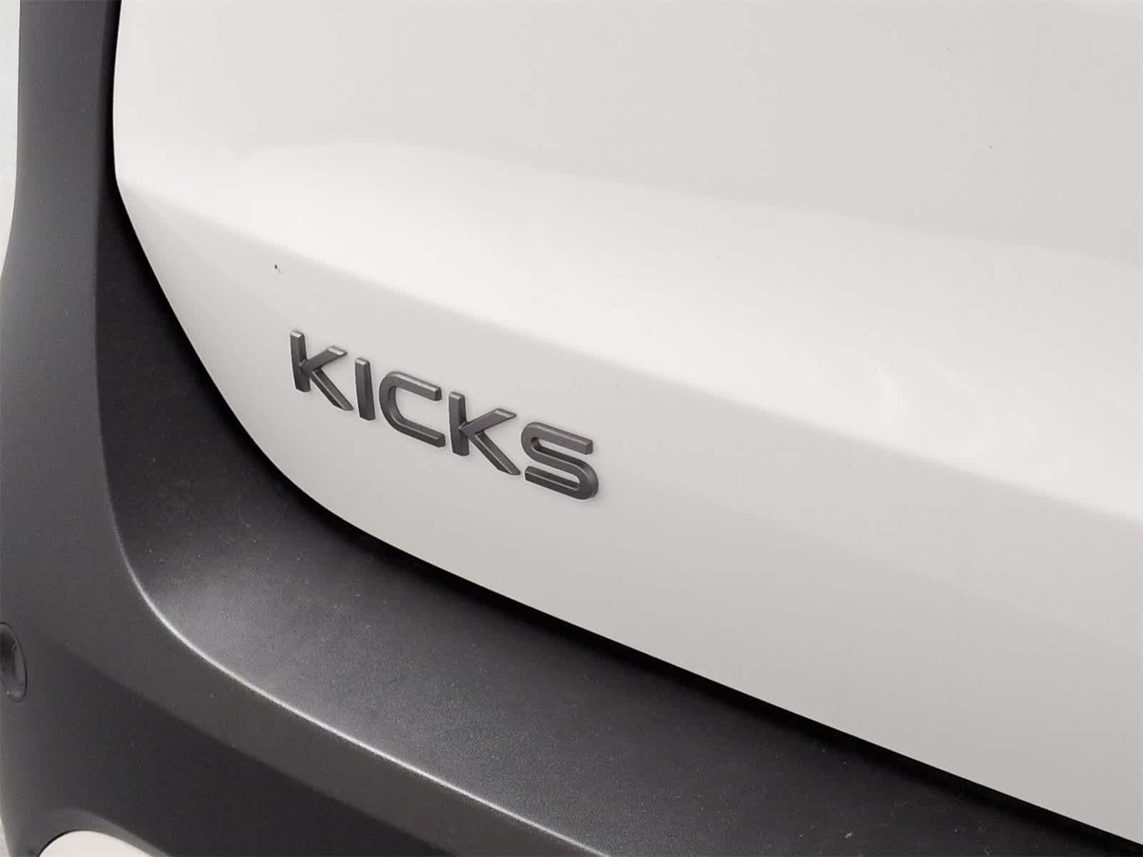 Thumbnail: 2025 Nissan Kicks - 12
