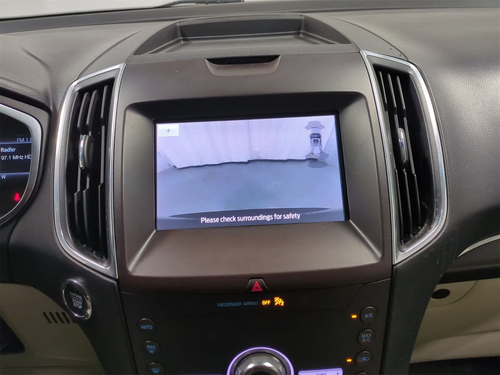 Thumbnail: 2020 Ford Edge - 29