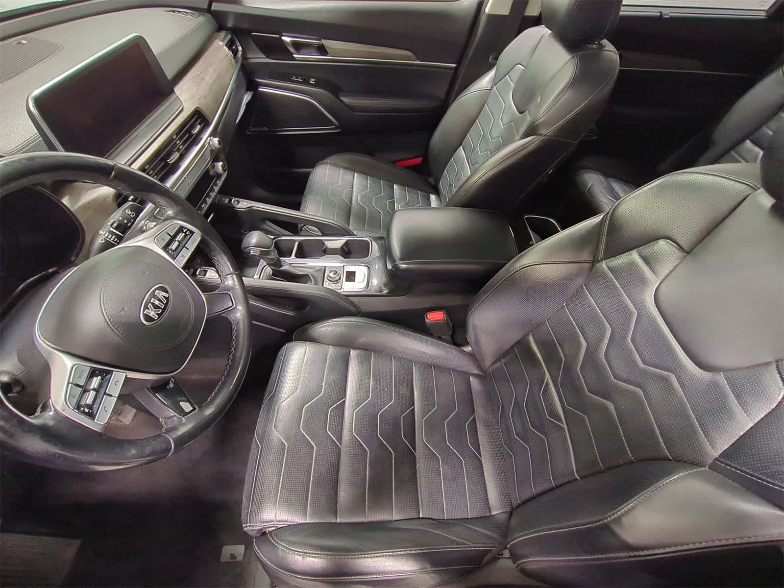 Thumbnail: 2021 Kia Telluride - 17