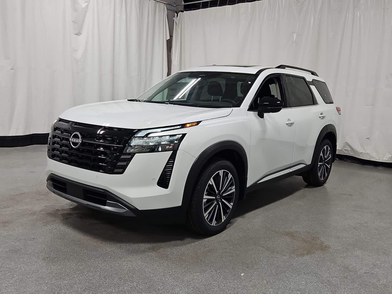 Thumbnail: 2026 Nissan Pathfinder - 4