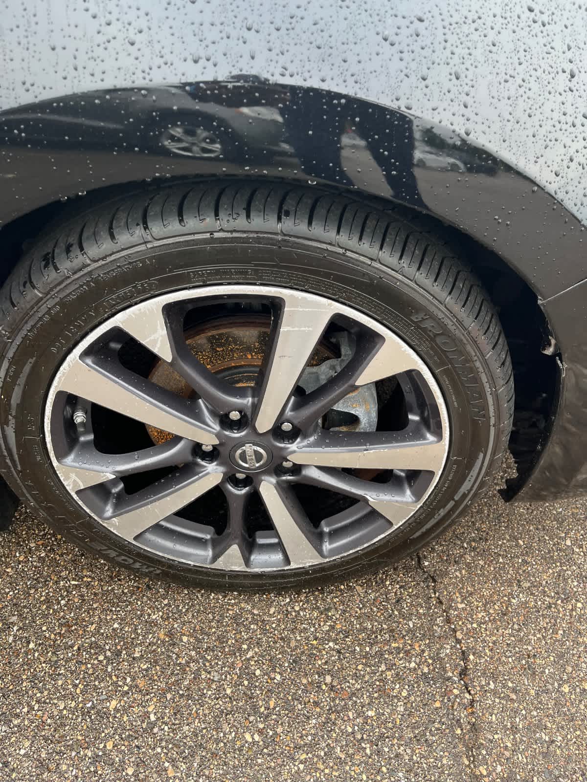 Used 2016 Nissan Altima SR with VIN 1N4AL3AP2GN389431 for sale in Farmington, MI