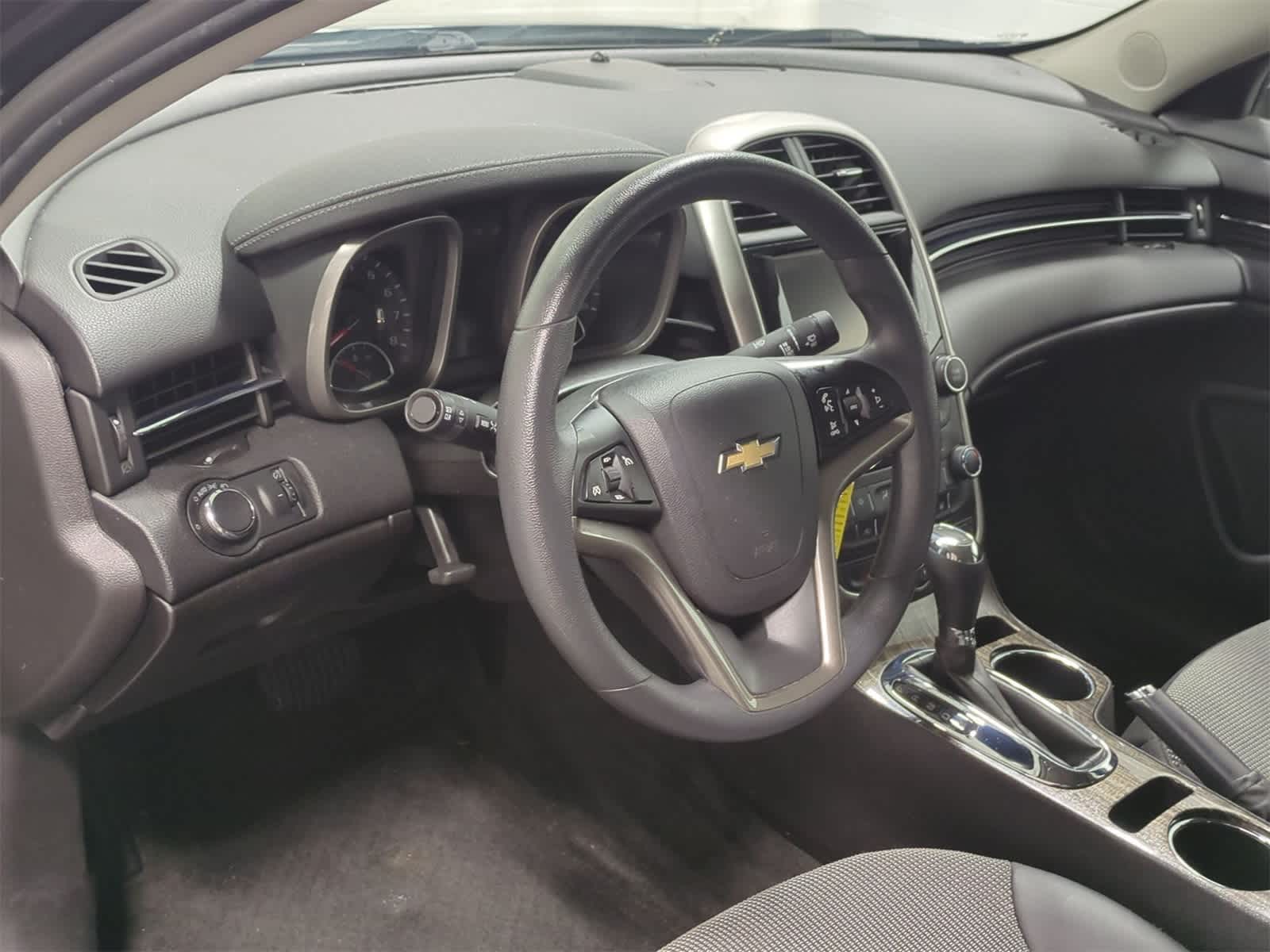 Thumbnail: 2014 Chevrolet Malibu - 10