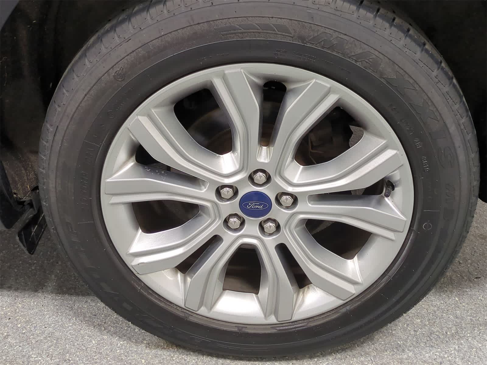 Thumbnail: 2020 Ford Edge - 14