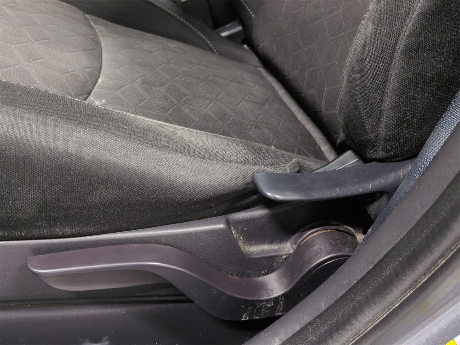 Thumbnail: 2020 Mitsubishi Outlander Sport - 18