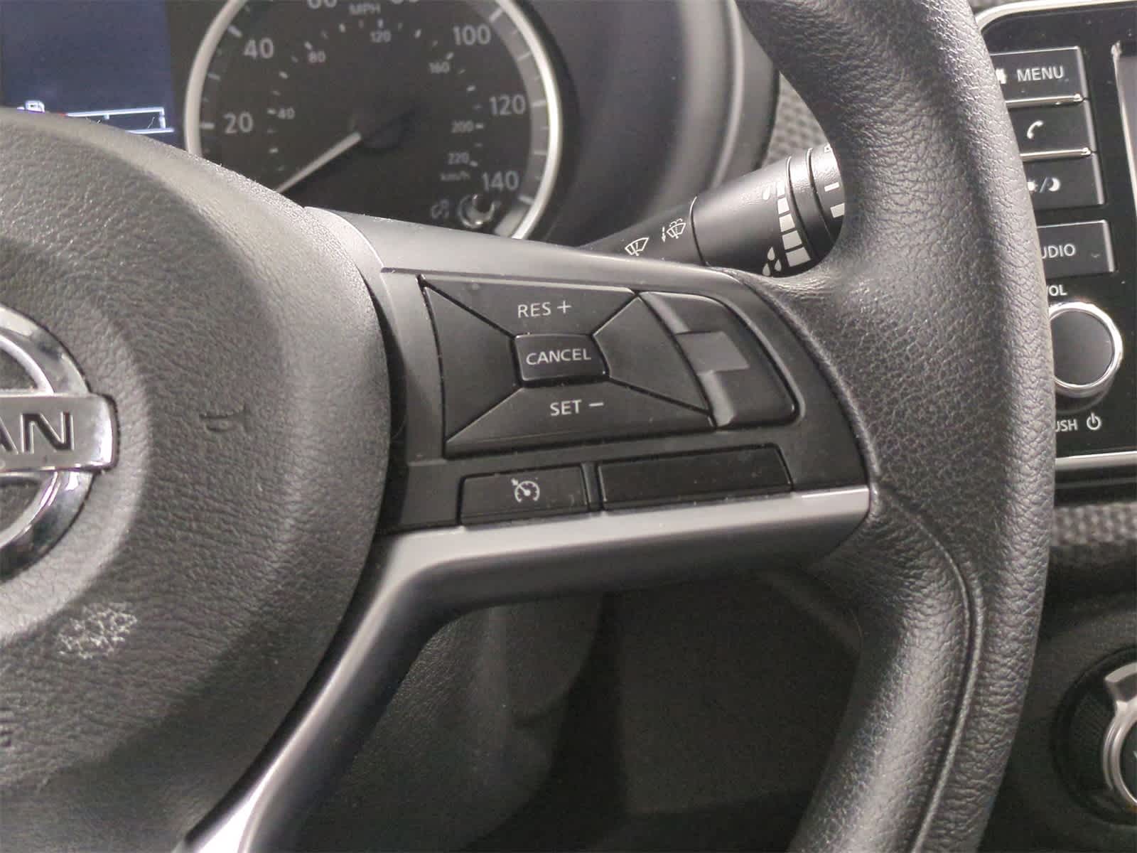 Thumbnail: 2020 Nissan Kicks - 25