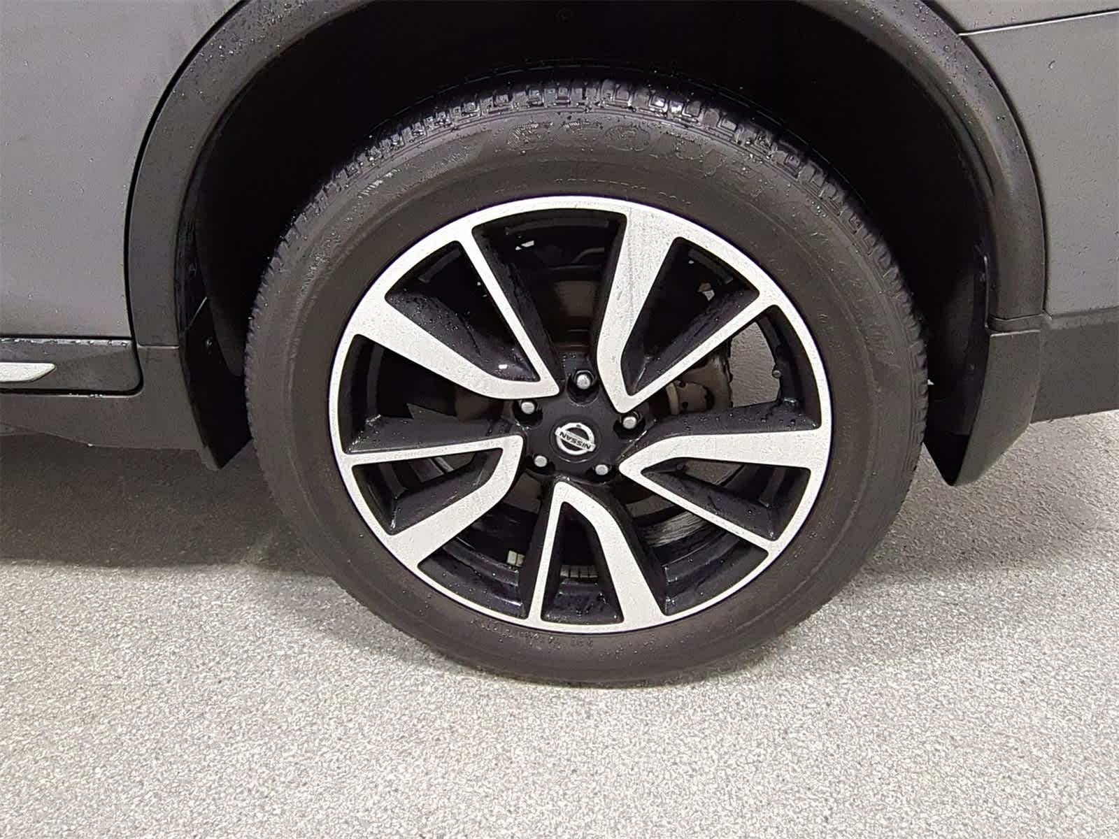 Thumbnail: 2020 Nissan Rogue - 14