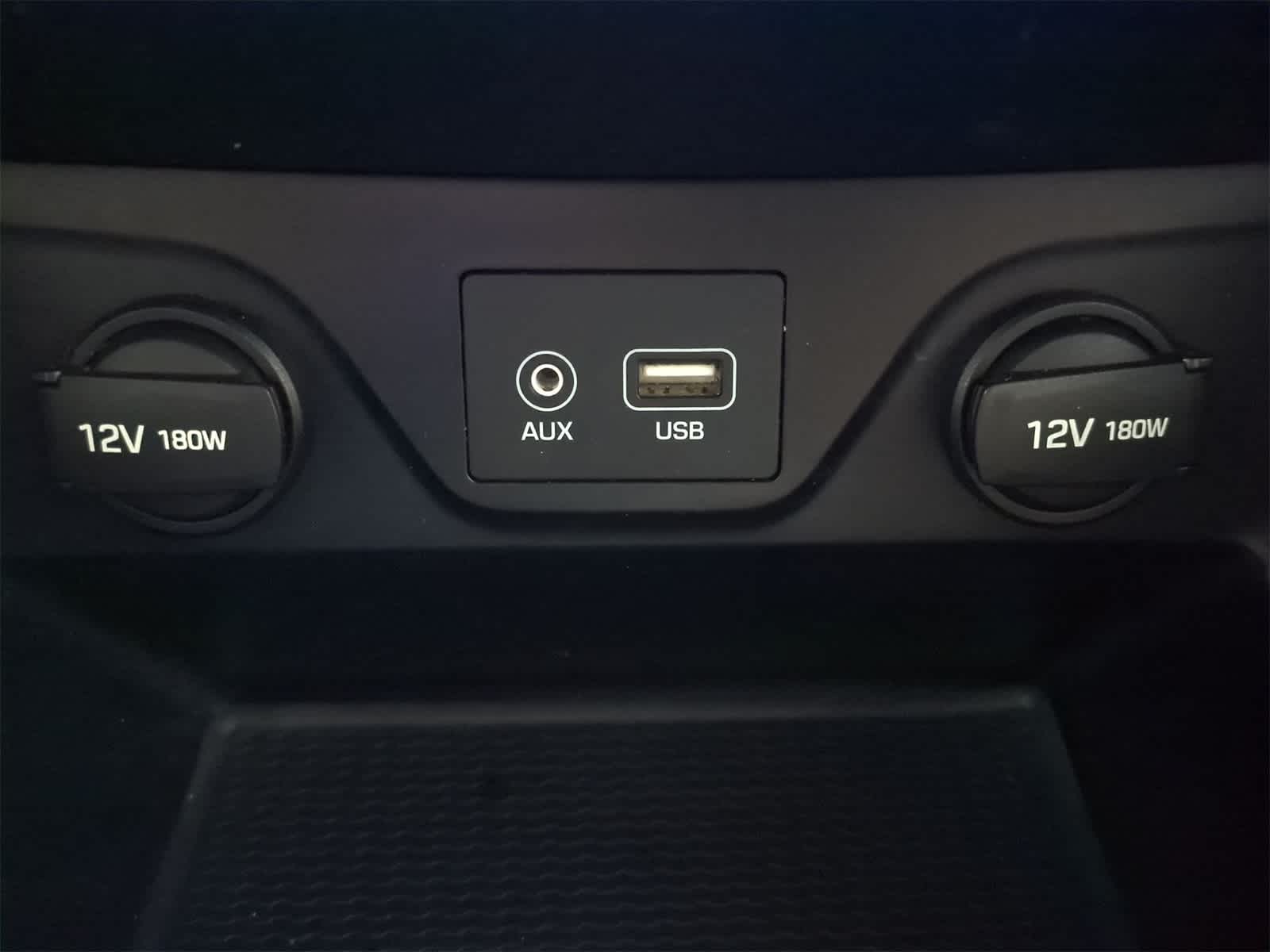 Thumbnail: 2016 Hyundai Tucson - 30