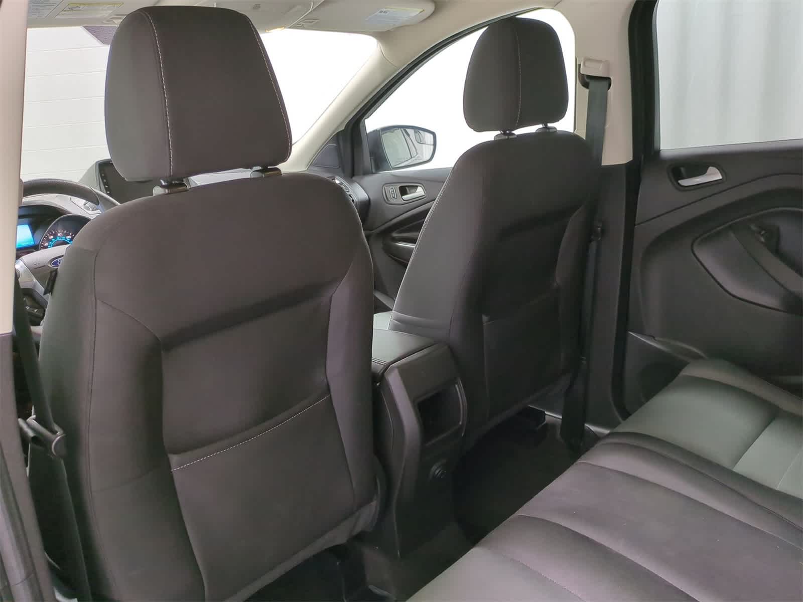 Thumbnail: 2016 Ford Escape - 19