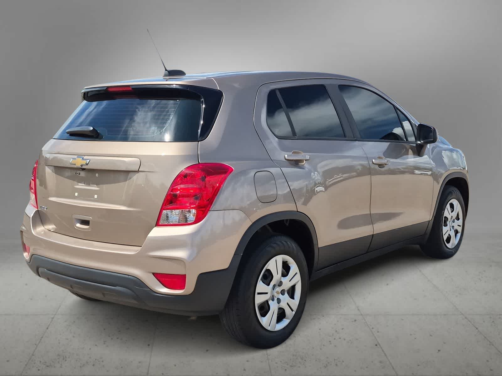 Thumbnail: 2018 Chevrolet Trax - 7