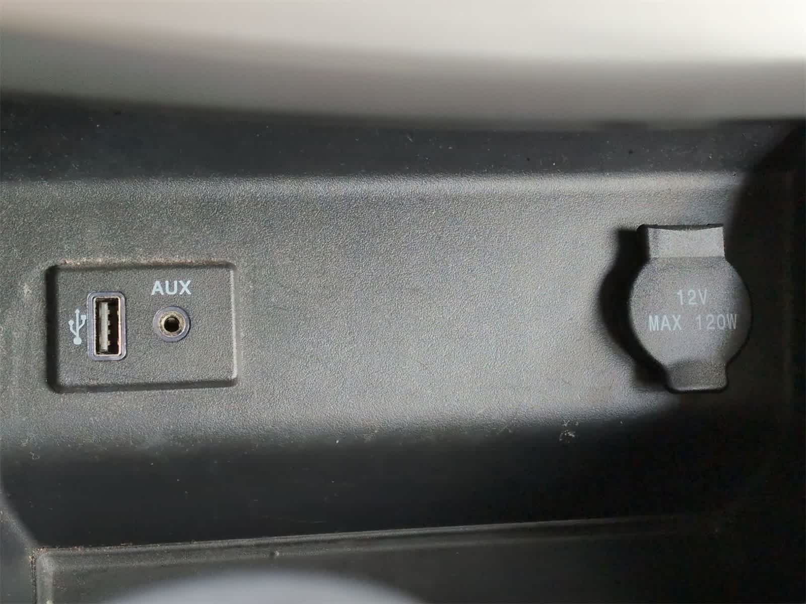 Thumbnail: 2017 Nissan Altima - 31