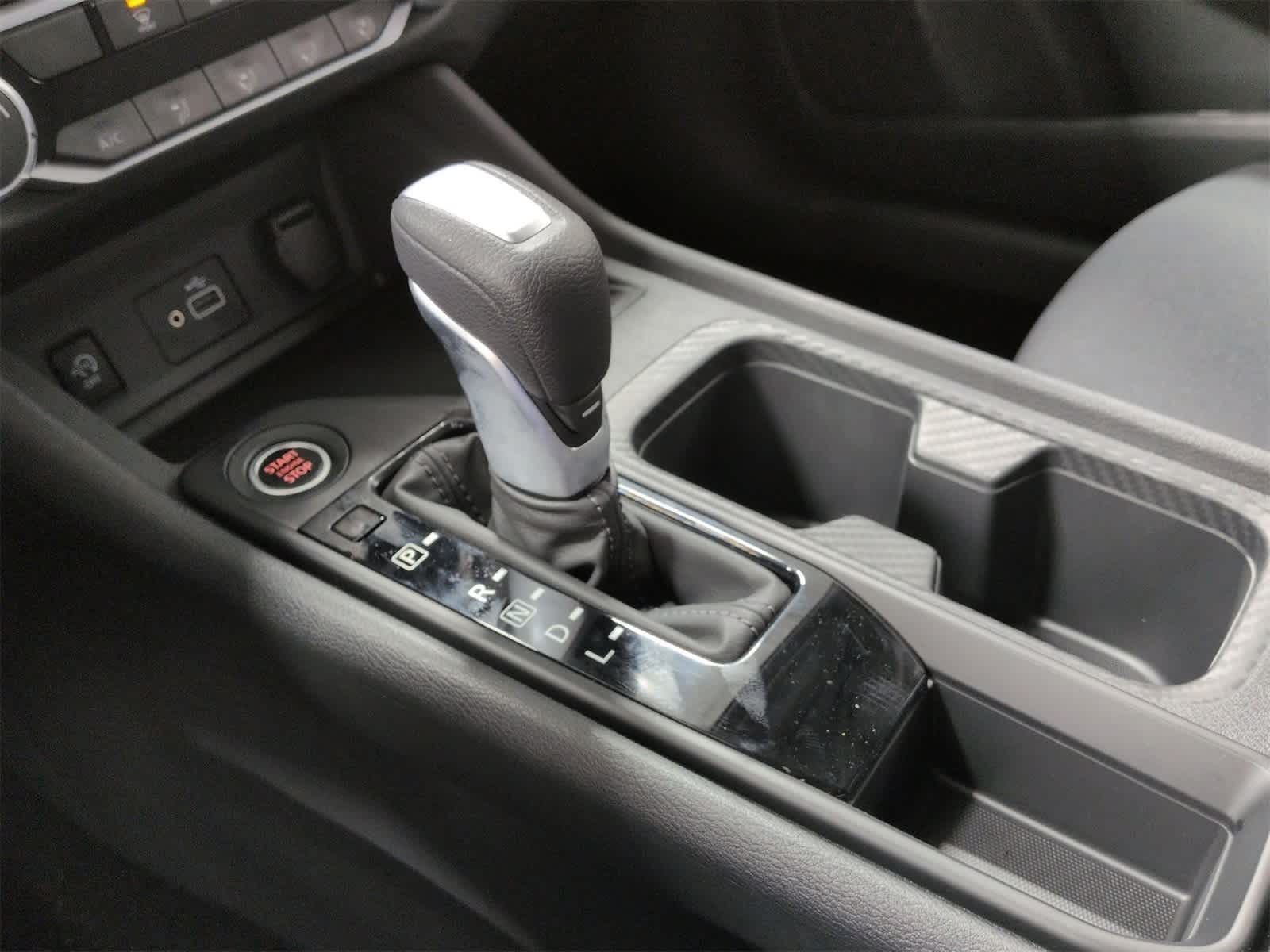 Thumbnail: 2025 Nissan Sentra - 31