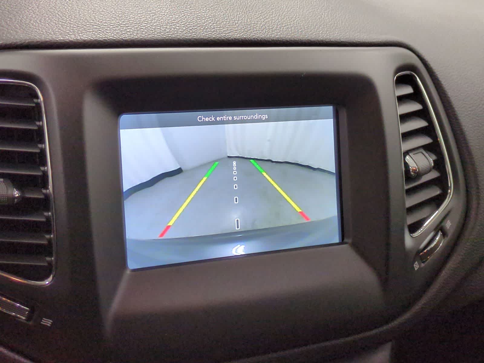 Thumbnail: 2018 Jeep Compass - 28