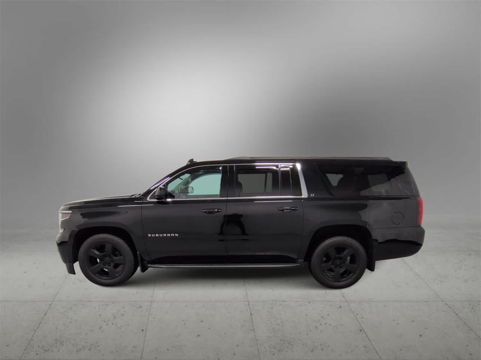 Thumbnail: 2018 Chevrolet Suburban - 5