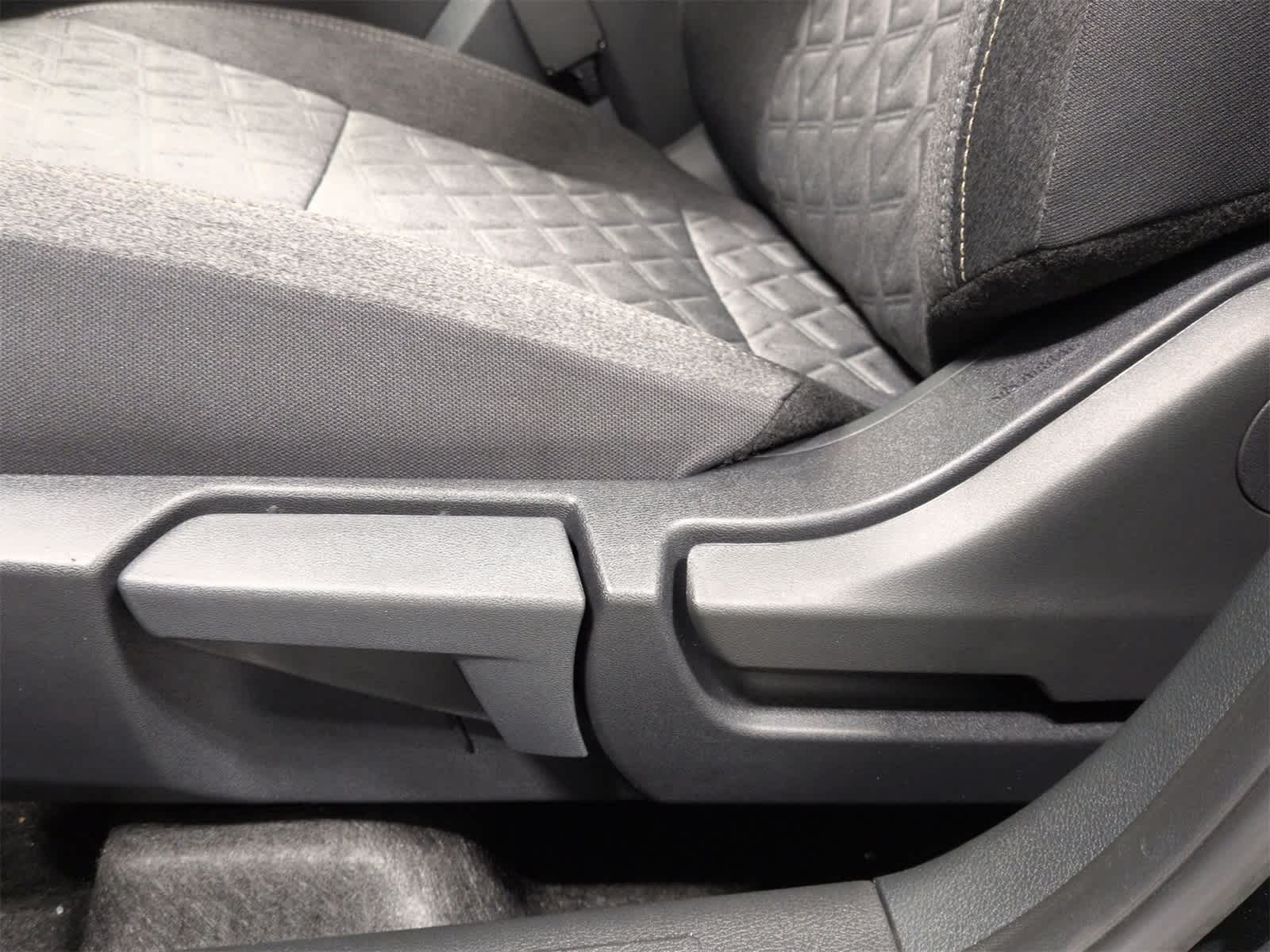 Thumbnail: 2026 Nissan Kicks - 17