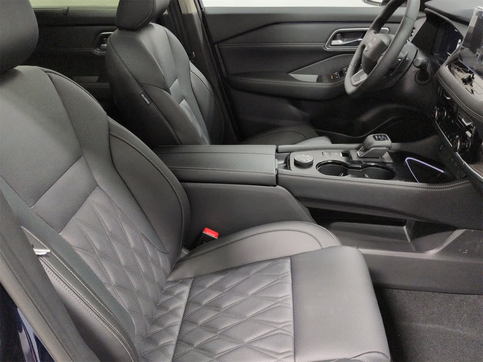 Thumbnail: 2026 Nissan Rogue - 24