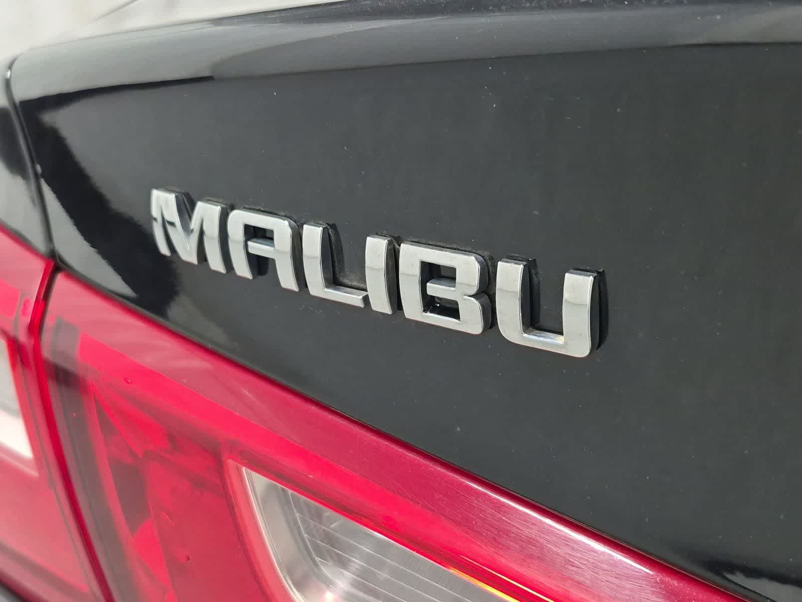 Thumbnail: 2018 Chevrolet Malibu - 13