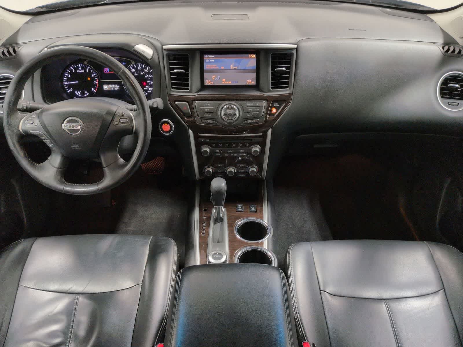 Thumbnail: 2014 Nissan Pathfinder - 16