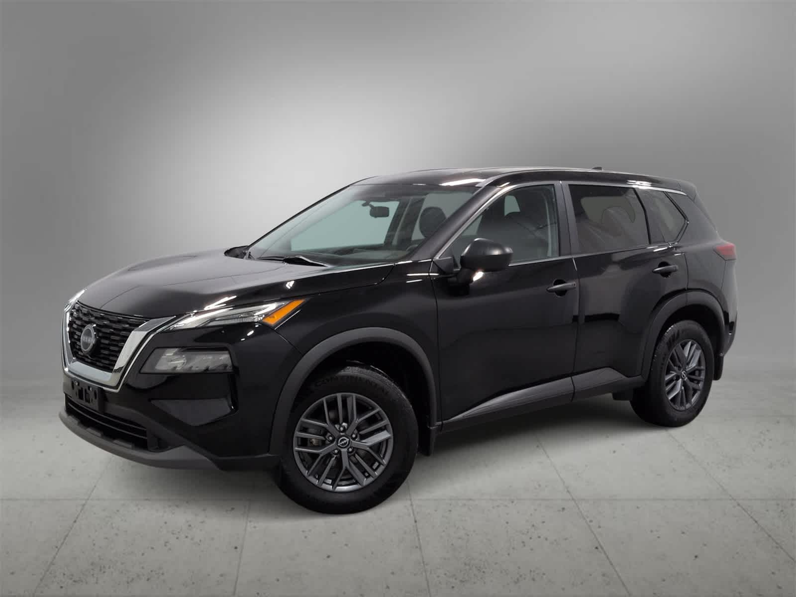 2022 Nissan Rogue S's photo