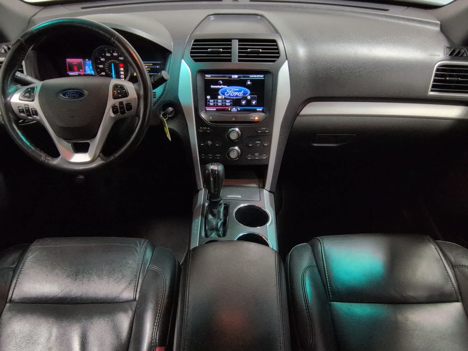 Thumbnail: 2012 Ford Explorer - 16