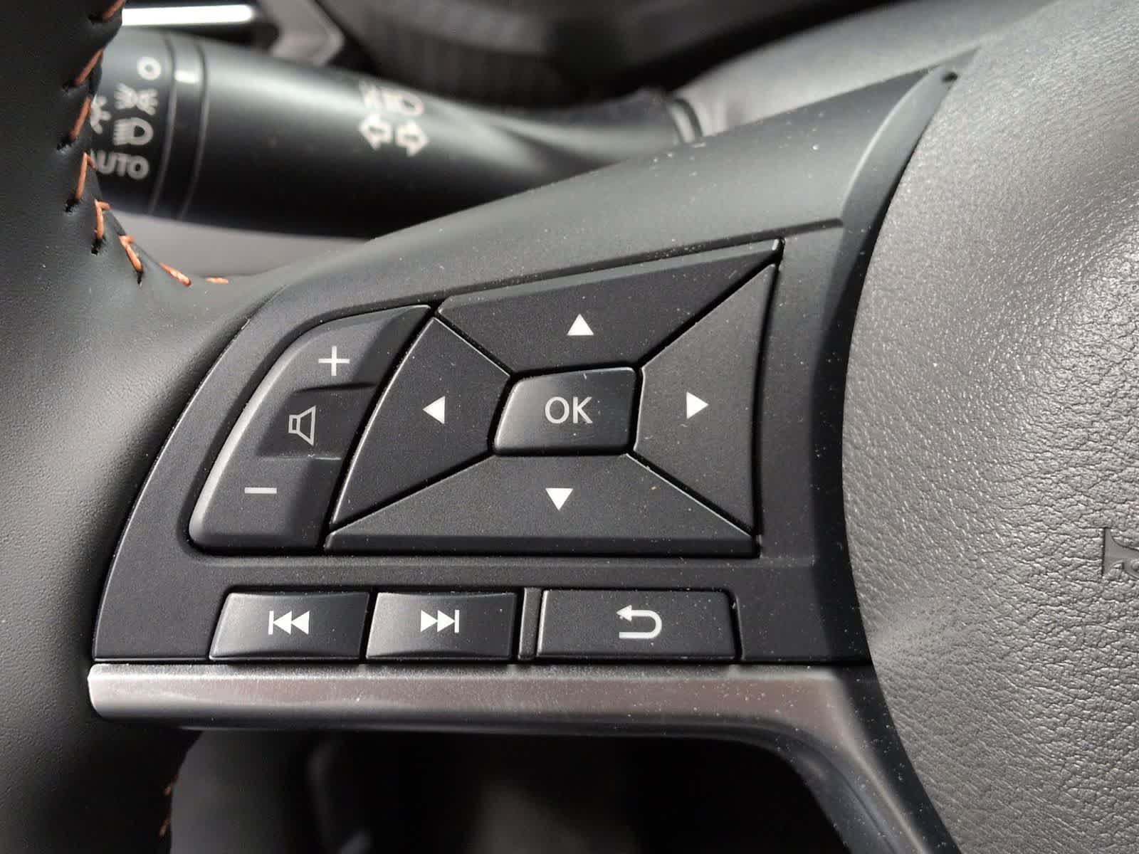 2025 Nissan Sentra SR - Photo 24