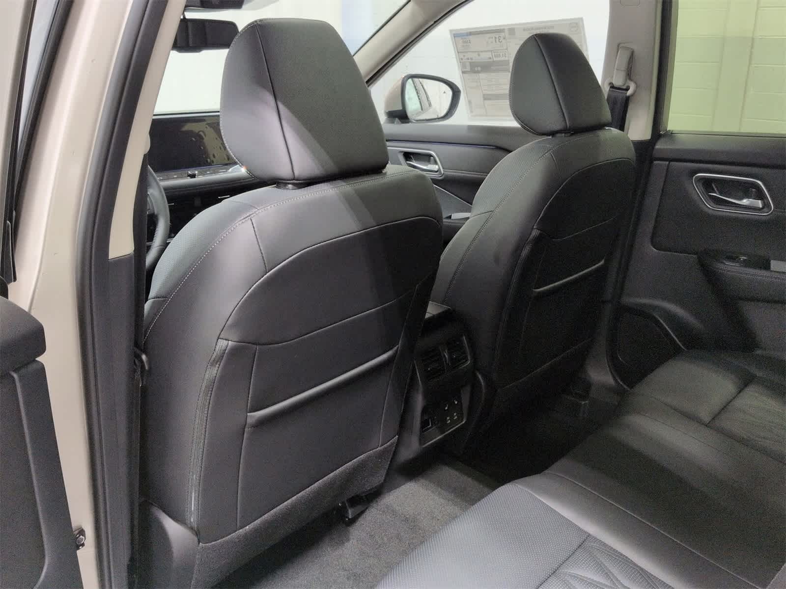 Thumbnail: 2026 Nissan Rogue - 19