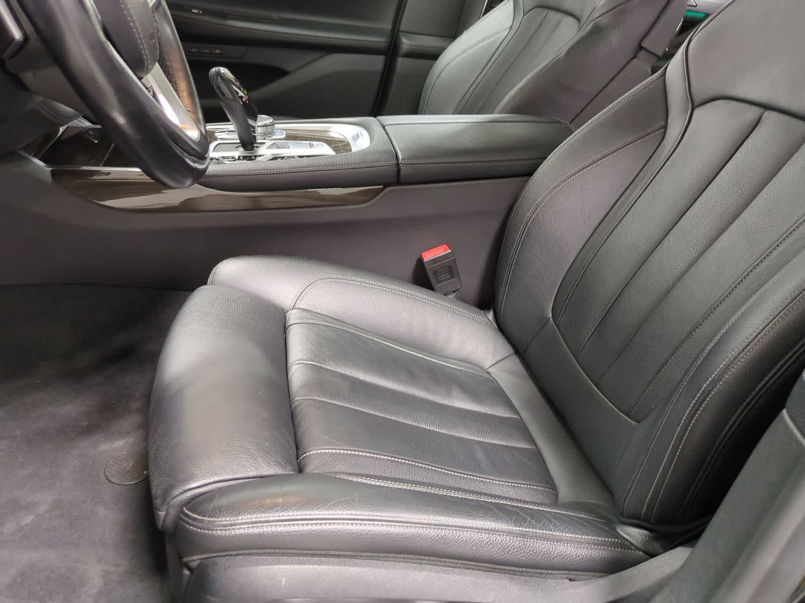 Thumbnail: 2020 BMW 7 Series - 16