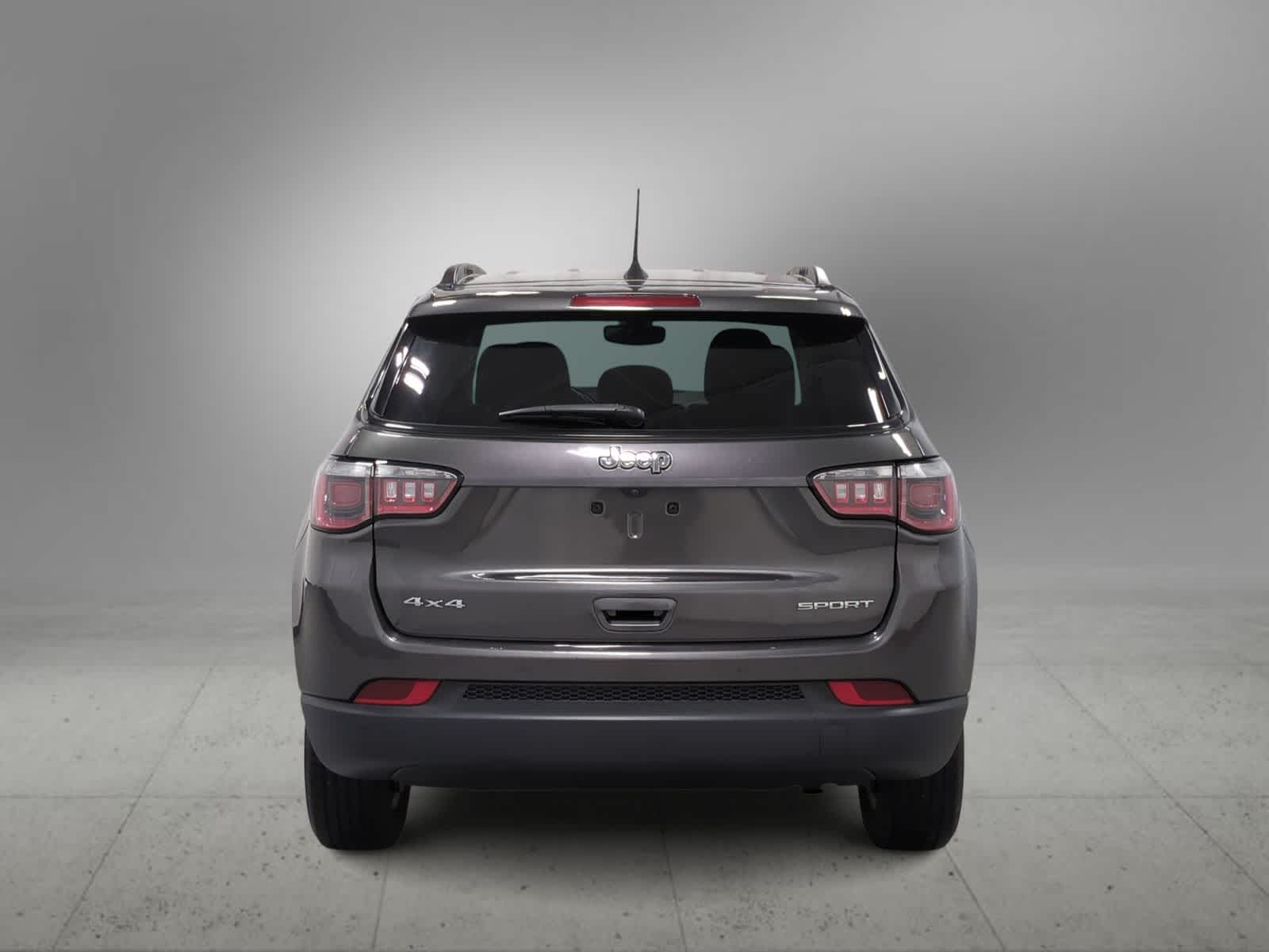 Thumbnail: 2018 Jeep Compass - 7