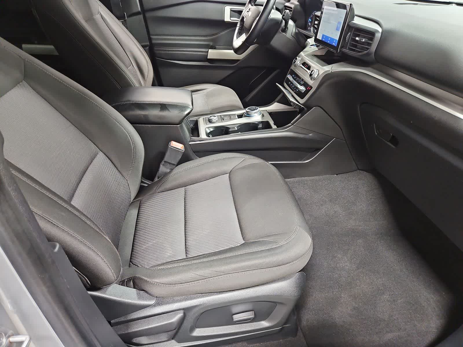 Thumbnail: 2022 Ford Explorer - 20