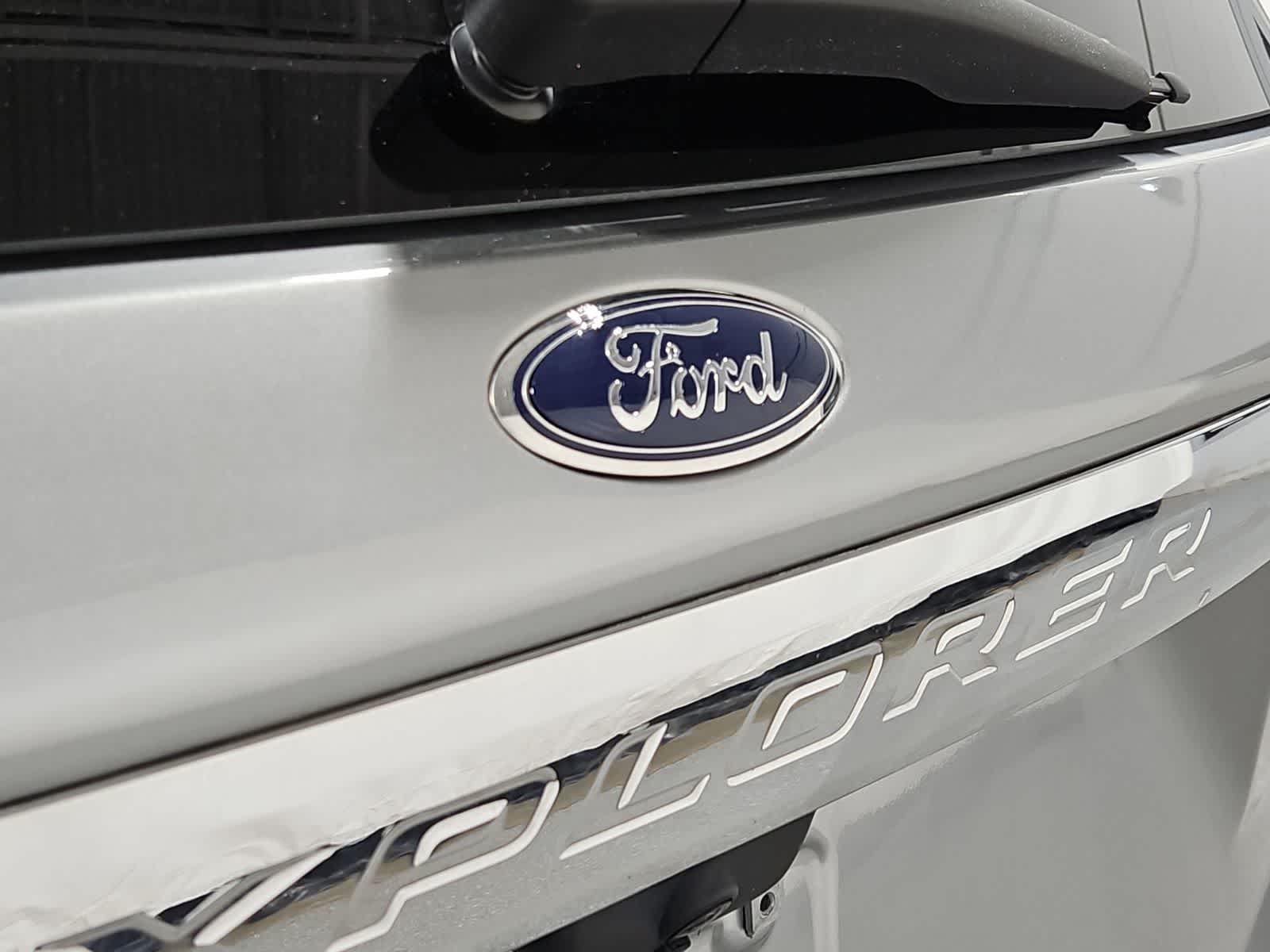 Thumbnail: 2022 Ford Explorer - 11