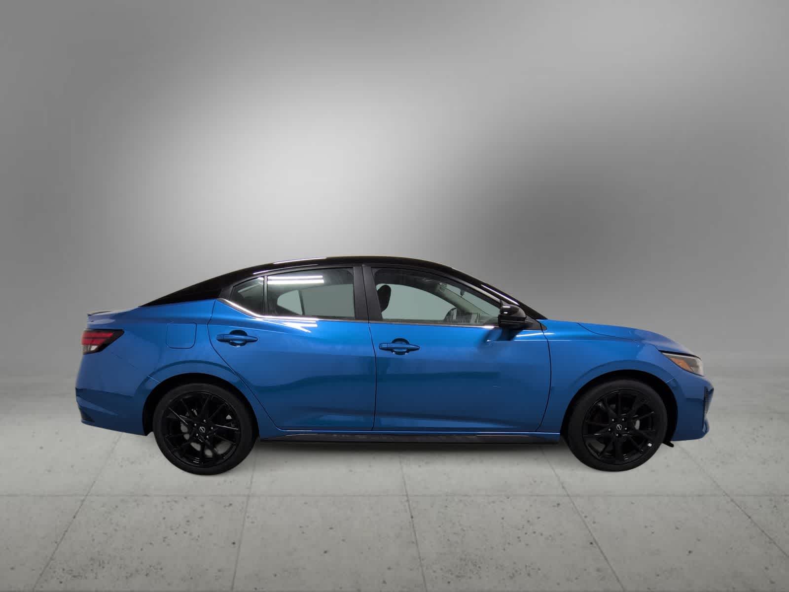 2025 Nissan Sentra SR - Photo 9